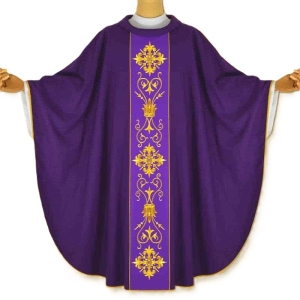 Ornat z haftowanym pasem (UR135625)