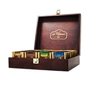 Skrzynia zawierajaca zestaw 12 smaków (180 herbat) Sir William's Tea (SW0001)